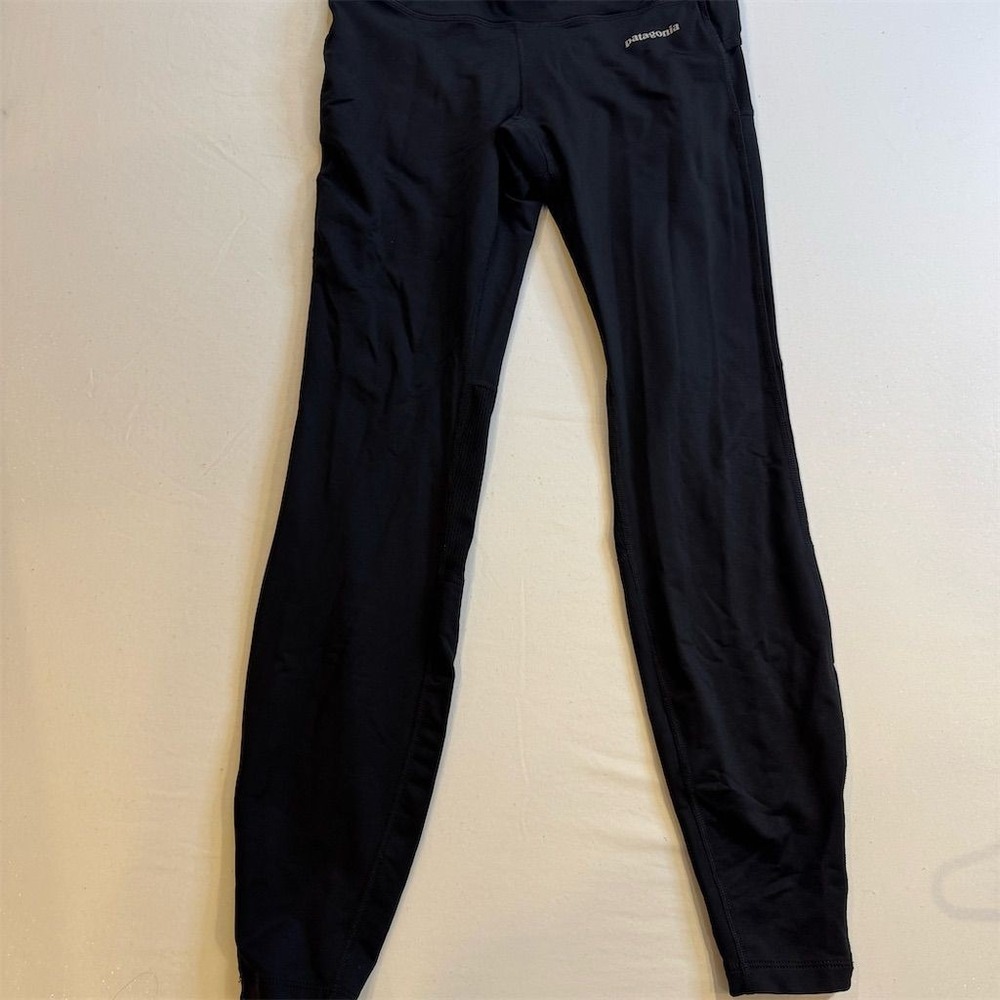Patagonia Women's Black Leggings Size M Activewear‎ with Side Pockets